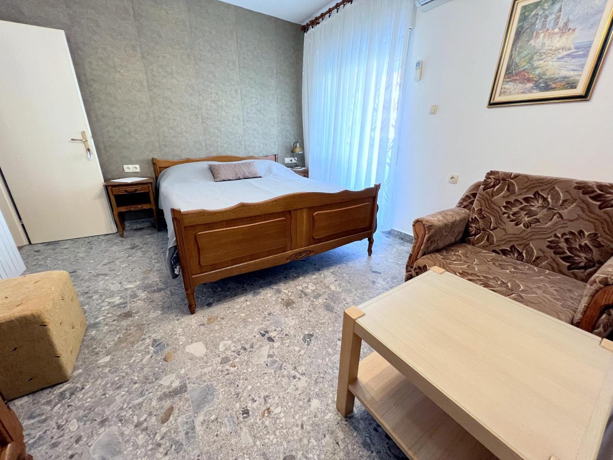 Bed & Breakfast Rab Palit Eksteriør bilde