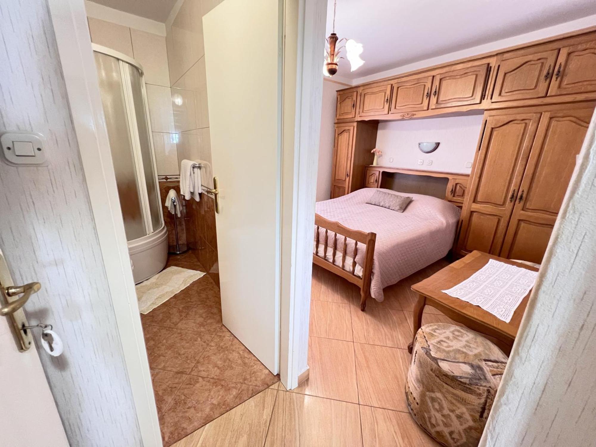 Bed & Breakfast Rab Palit Eksteriør bilde